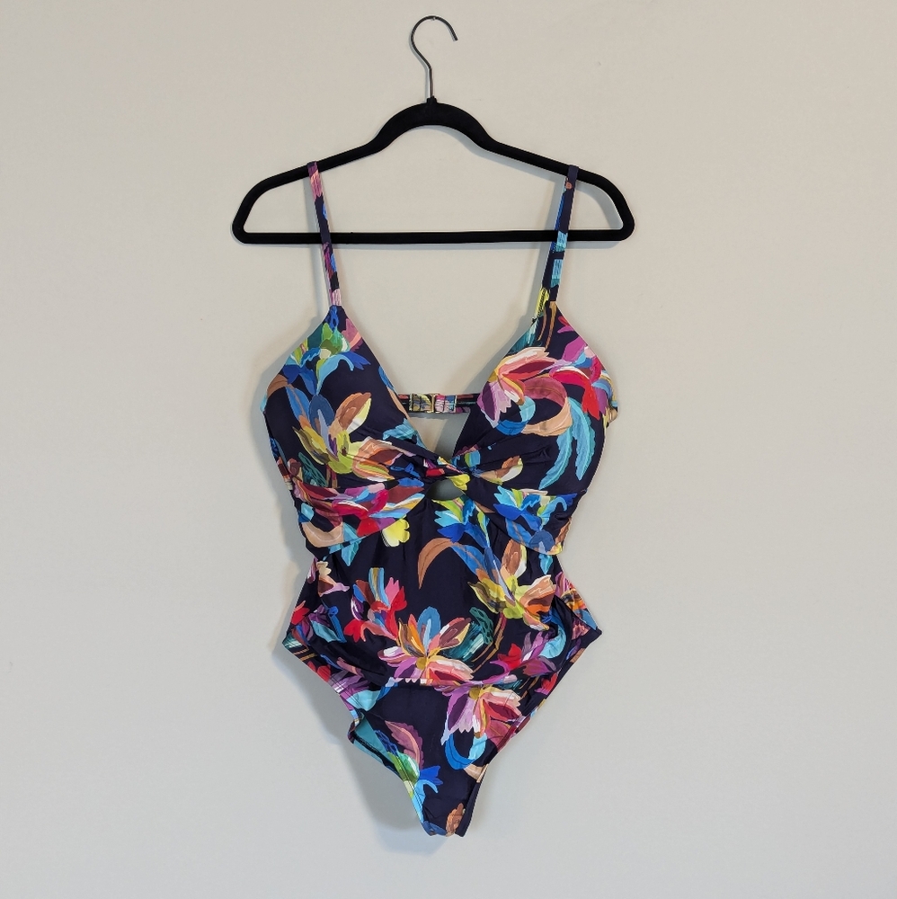 NWT La Blanca Push-up One-piece Tropical Print Swimsuit